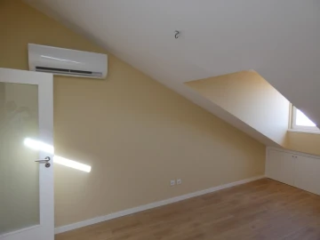 Apartamento T2 para Venda em Massamá e Monte Abraão