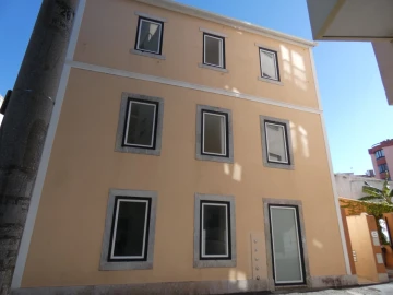 Apartamento T2 para Venda em Massamá e Monte Abraão