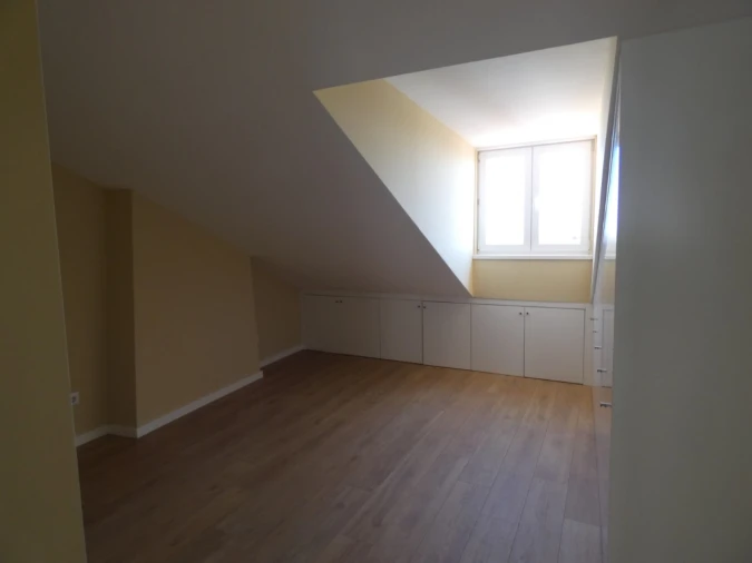 Apartamento T2 para Venda em Massamá e Monte Abraão Foto 16
