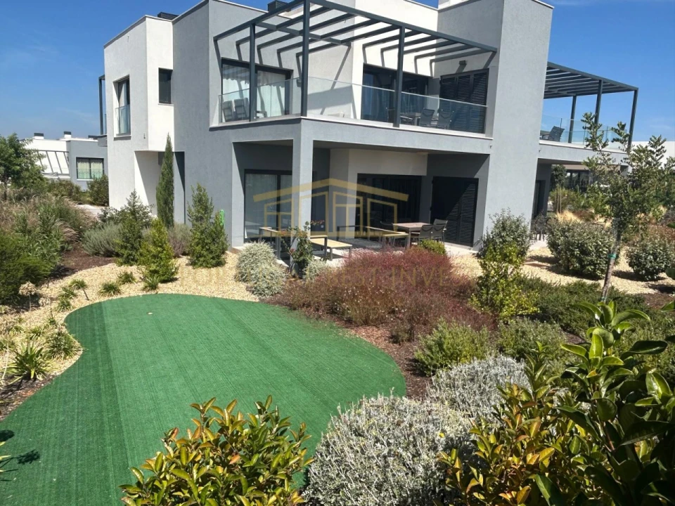 Apartamento T3 para Venda em Ferragudo Foto 1