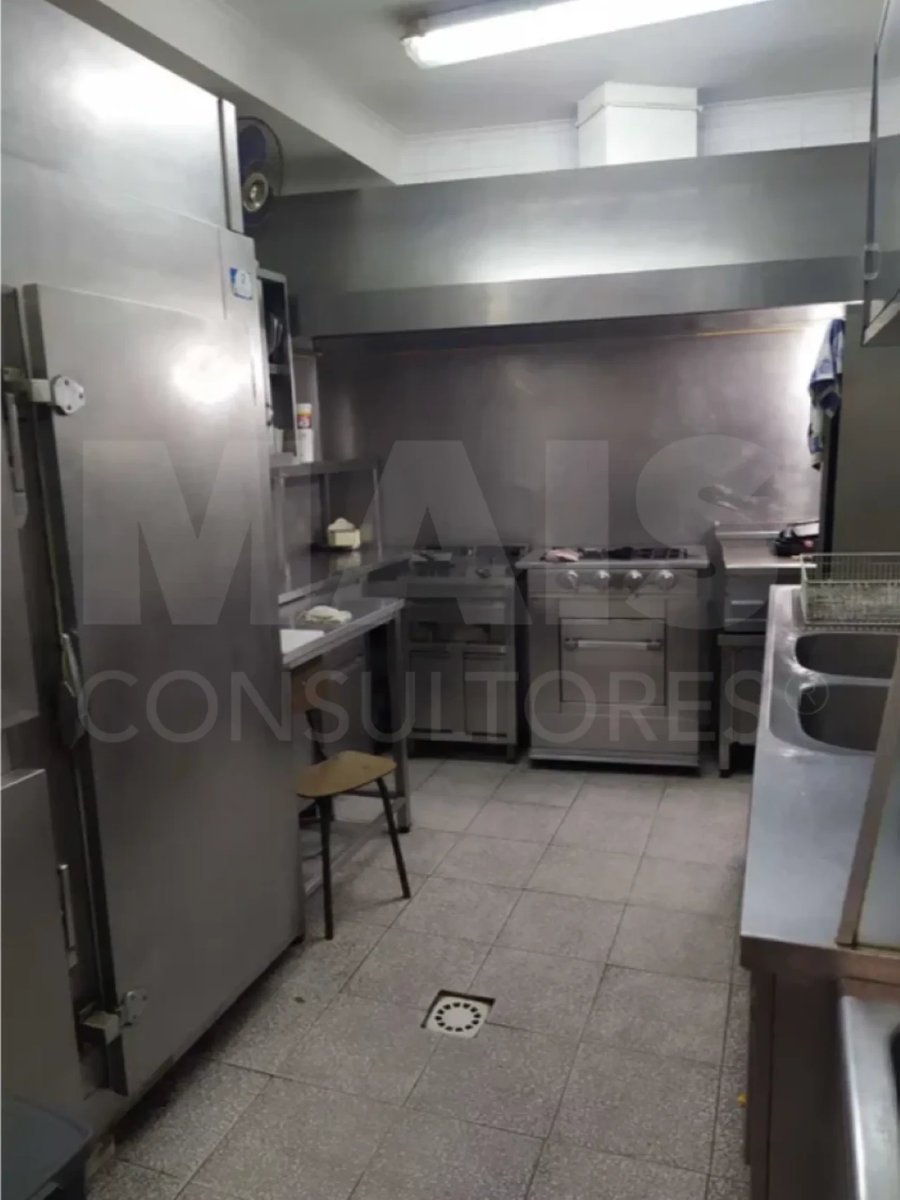 Loja para Venda em Sacavém e Prior Velho Foto 6