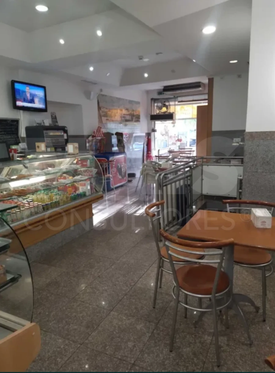 Loja para Venda em Sacavém e Prior Velho Foto 10
