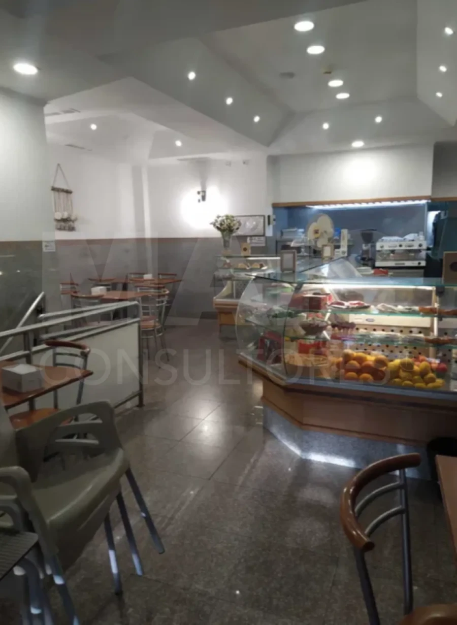 Loja para Venda em Sacavém e Prior Velho Foto 7