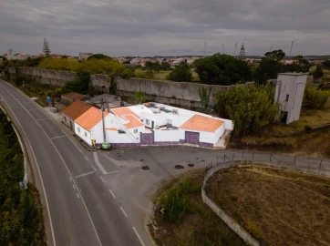 Moradia T2 para Venda em Serra D'El-Rei
