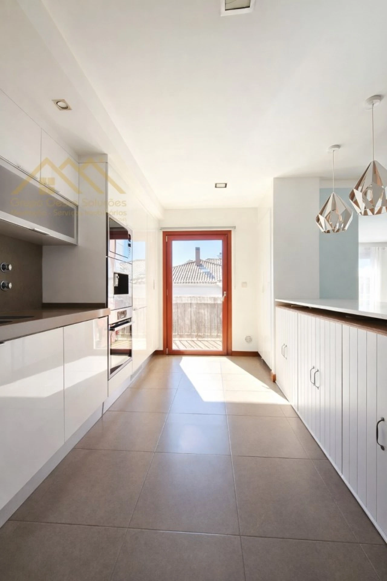 Apartamento T2 para Venda em Milharado Foto 3