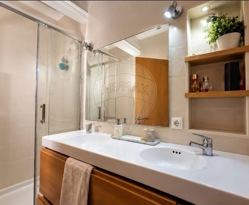 Apartamento T3 para Arrendamento em Massamá e Monte Abraão Foto 4