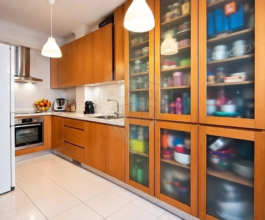 Apartamento T3 para Venda em Massamá e Monte Abraão Foto 4