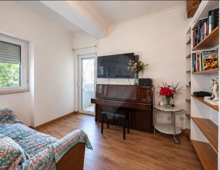 Apartamento T3 para Venda em Massamá e Monte Abraão Foto 7