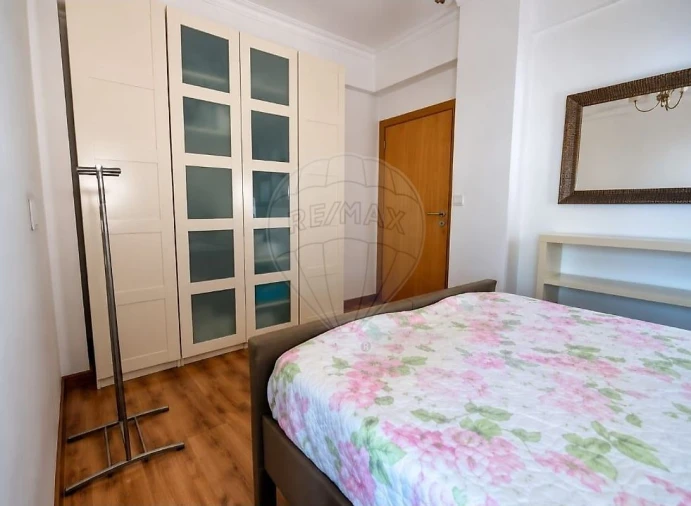 Apartamento T3 para Venda em Massamá e Monte Abraão Foto 3