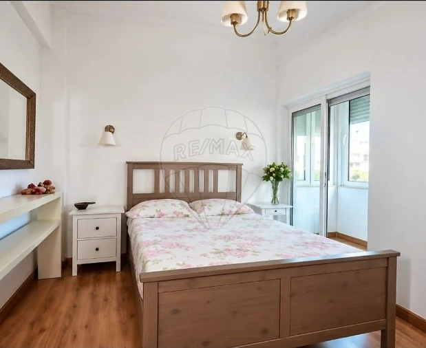 Apartamento T3 para Venda em Massamá e Monte Abraão Foto 10