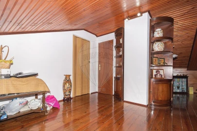 Moradia T5 para Venda em Samora Correia