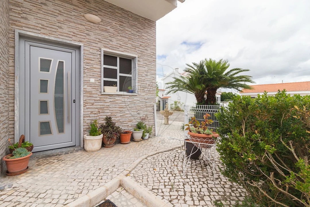 Moradia T5 para Venda em Samora Correia Foto 12