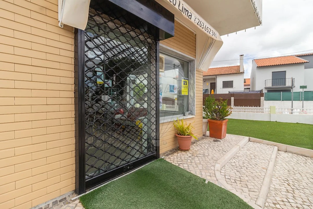 Moradia T5 para Venda em Samora Correia Foto 7