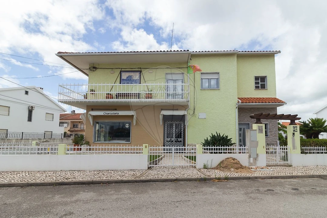 Moradia T5 para Venda em Samora Correia Foto 3