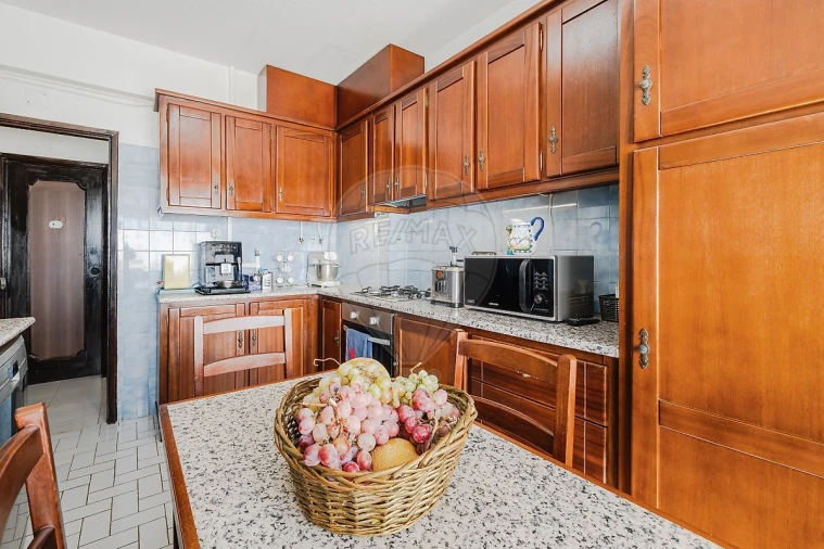 Apartamento T3 para Venda em Vila Franca de Xira Foto 26