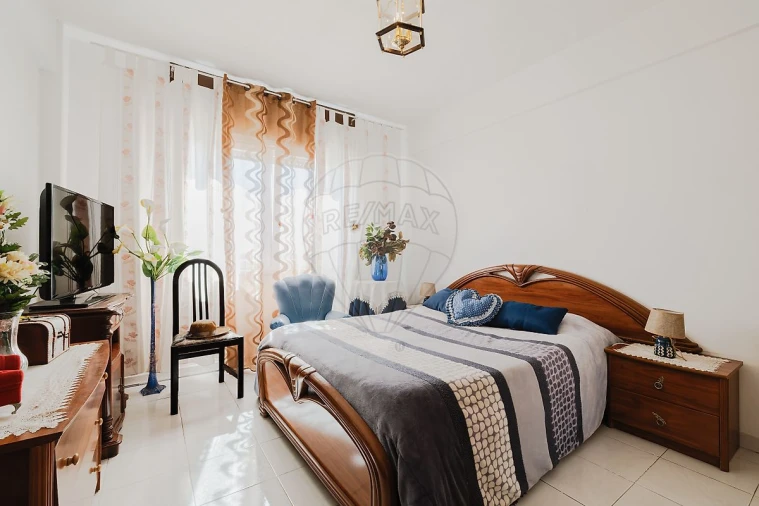 Apartamento T3 para Venda em Vila Franca de Xira Foto 2