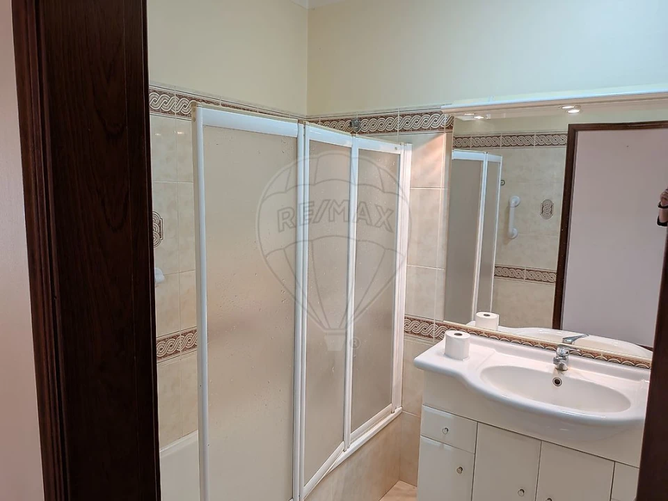 Apartamento T3 para Arrendamento em Alpiarça Foto 12