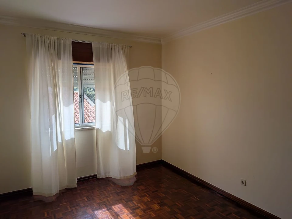 Apartamento T3 para Arrendamento em Alpiarça Foto 10