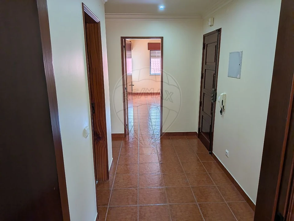 Apartamento T3 para Arrendamento em Alpiarça Foto 23