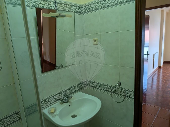 Apartamento T3 para Arrendamento em Alpiarça Foto 14