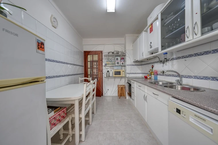Apartamento T3 para Venda em Cartaxo e Vale da Pinta Foto 2