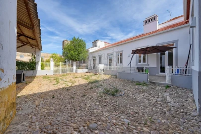 Moradia T4 para Venda em Alpiarça