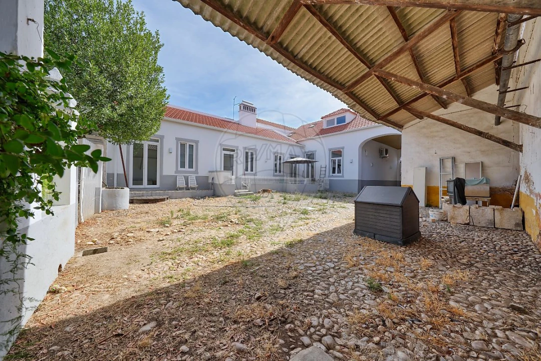 Moradia T4 para Venda em Alpiarça Foto 45