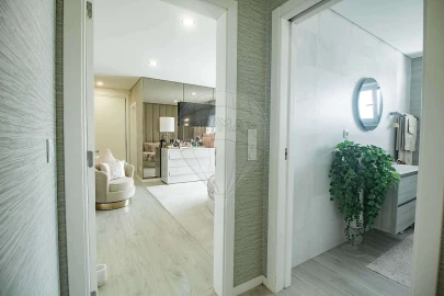 Moradia T4 para Venda em Ramada e Caneças