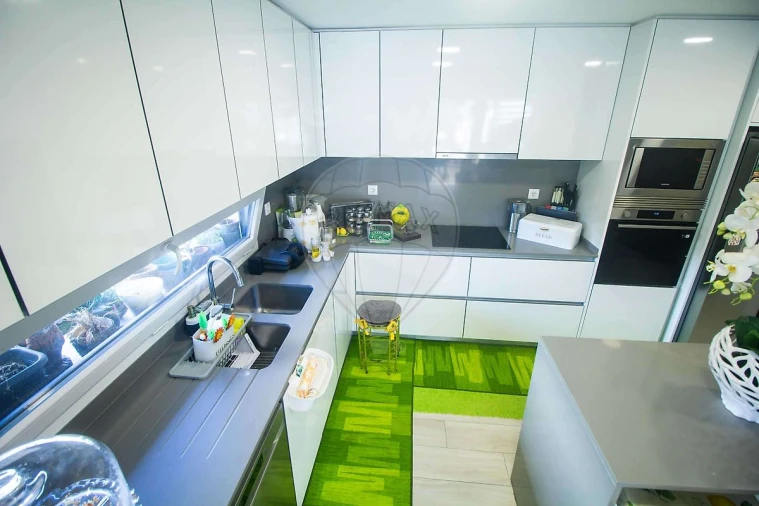 Moradia T4 para Venda em Ramada e Caneças Foto 4