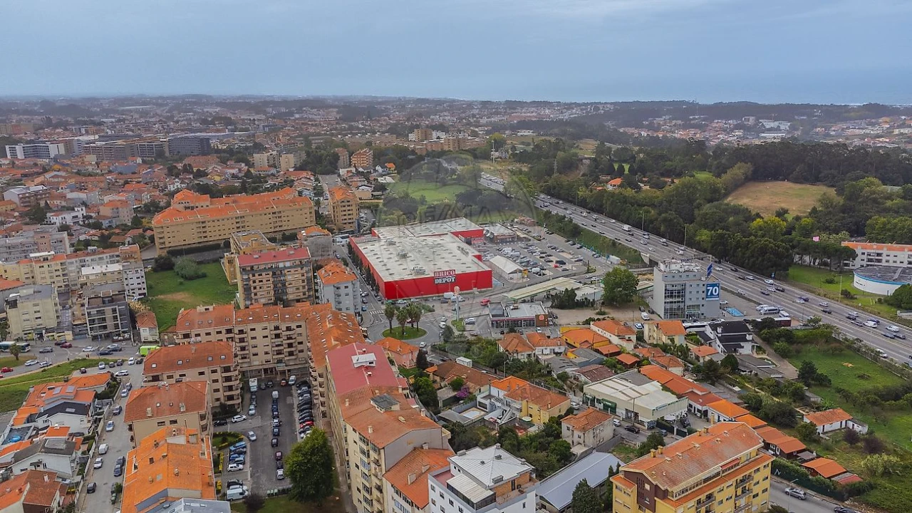 Apartamento T2 para Venda em Santa Marinha e São Pedro da Afurada Foto 1