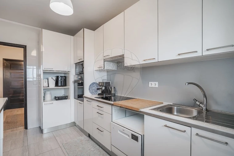 Apartamento T2 para Venda em Santa Marinha e São Pedro da Afurada Foto 7