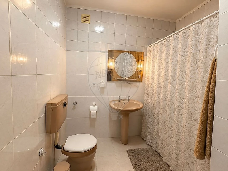 Apartamento T1 para Venda em Mafamude e Vilar do Paraíso Foto 11