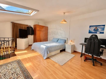 Apartamento T1 para Venda em Mafamude e Vilar do Paraíso