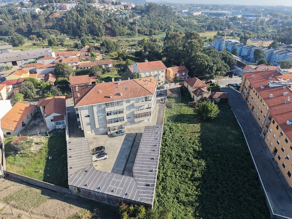 Apartamento T1 para Venda em Mafamude e Vilar do Paraíso Foto 19