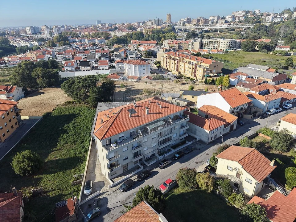 Apartamento T1 para Venda em Mafamude e Vilar do Paraíso Foto 17