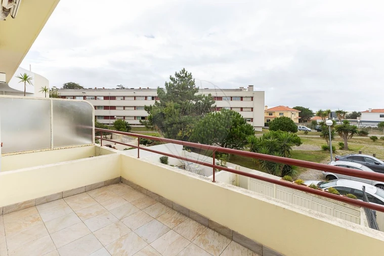 Moradia T3 para Arrendamento em Esmoriz Foto 30