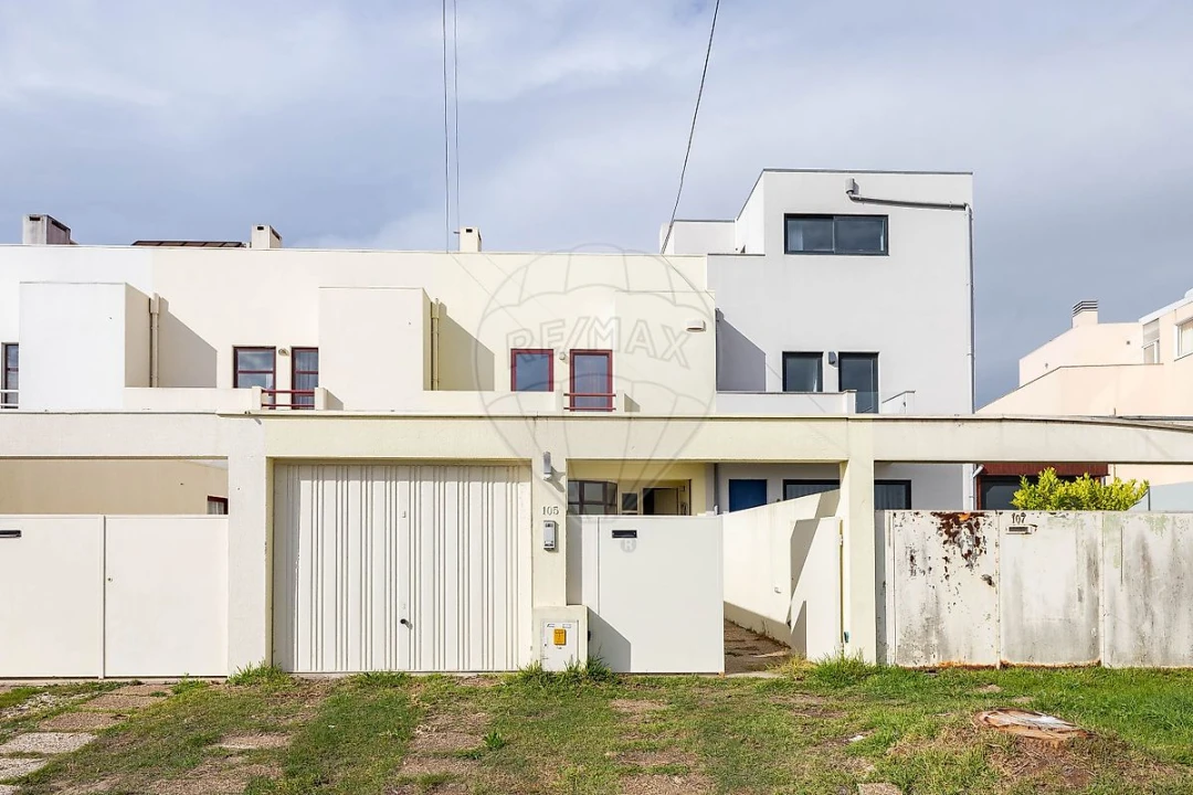 Moradia T3 para Arrendamento em Esmoriz Foto 4