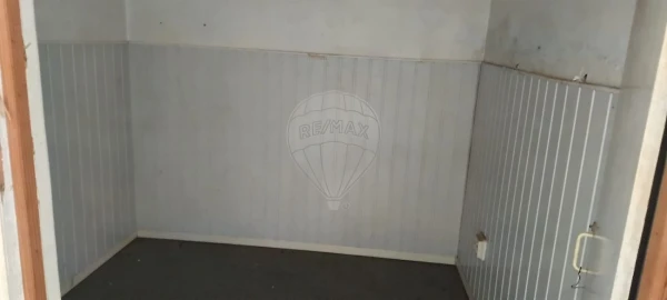 Loja para Venda em Almada, Cova da Piedade, Pragal e Cacilhas