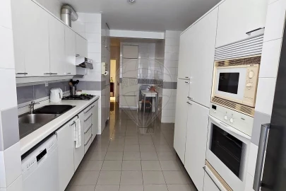 Apartamento T3 para Arrendamento em Lumiar