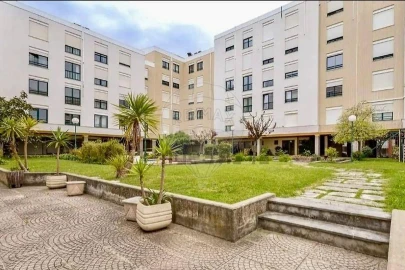 Apartamento T3 para Arrendamento em Lumiar