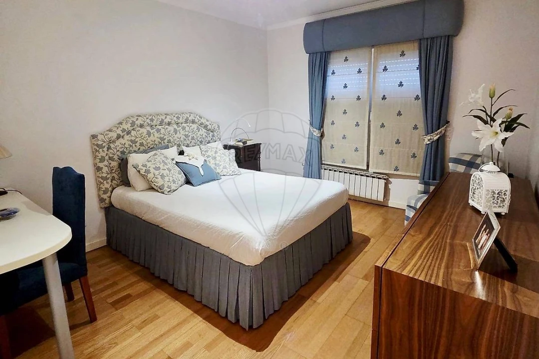 Apartamento T3 para Arrendamento em Lumiar Foto 6