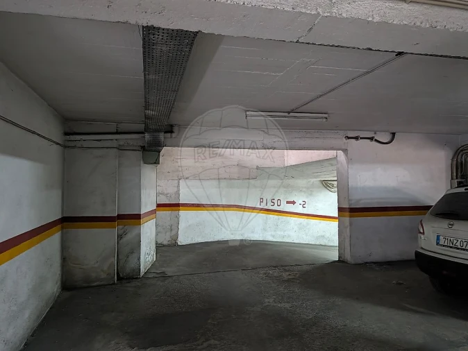 Garagem para Venda em Queluz e Belas Foto 6
