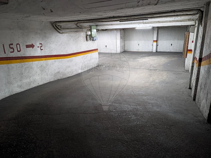 Garagem para Venda em Queluz e Belas Foto 5