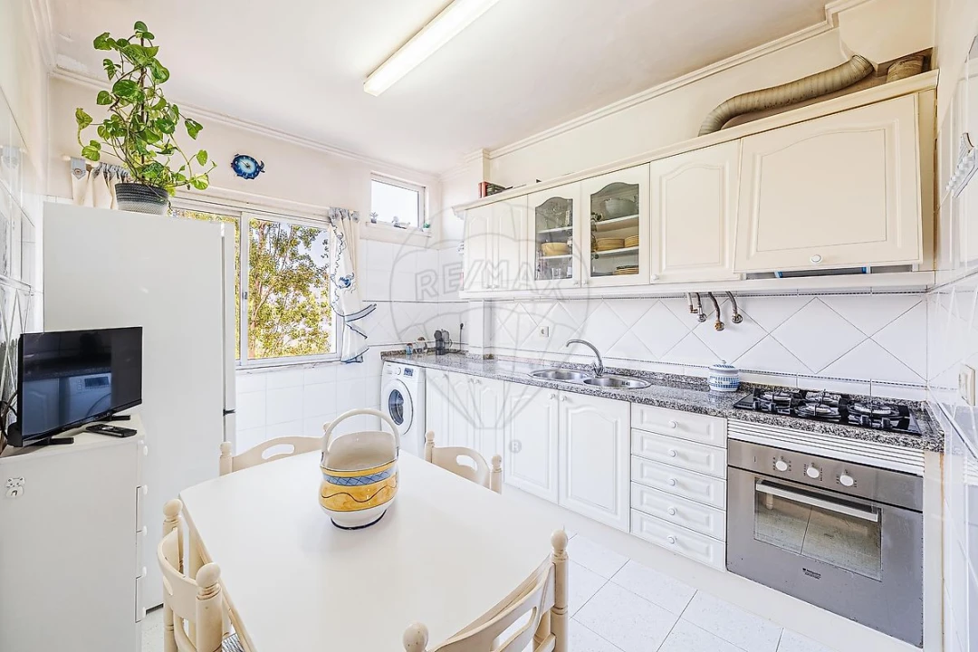 Apartamento T2 para Venda em Cacém e São Marcos Foto 16