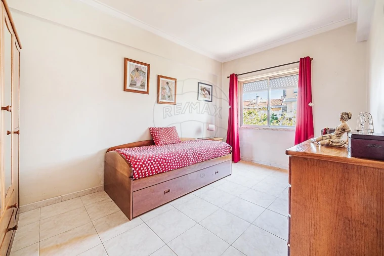 Apartamento T2 para Venda em Cacém e São Marcos Foto 14