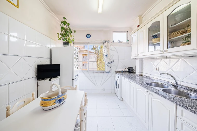 Apartamento T2 para Venda em Cacém e São Marcos Foto 17