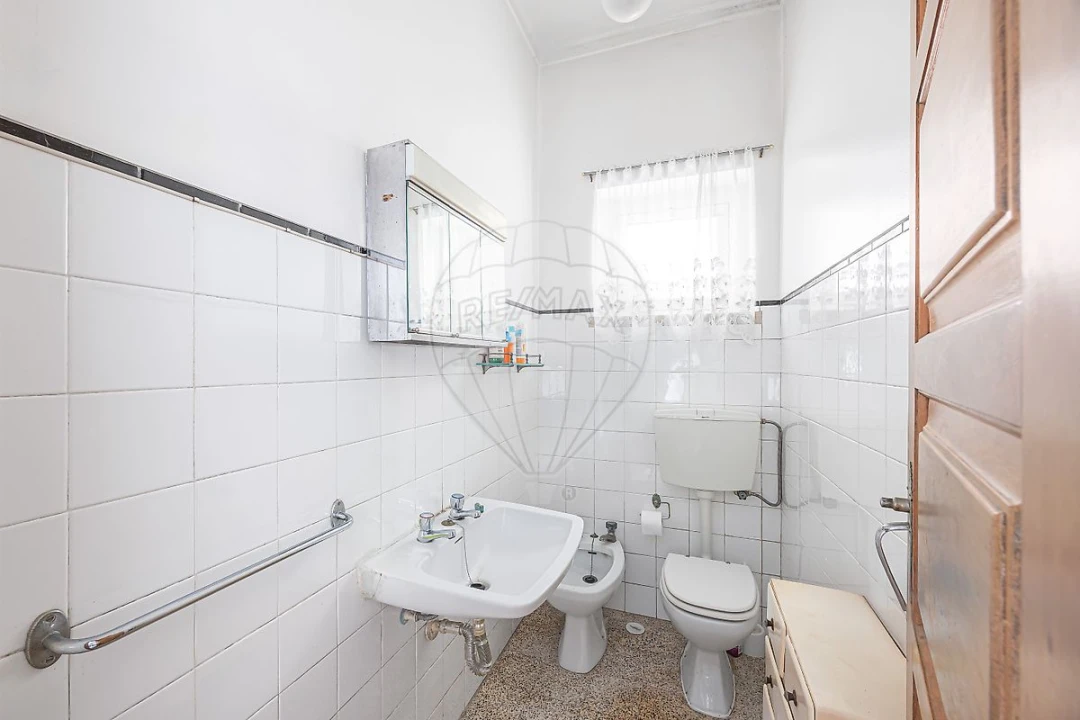 Moradia T6 para Venda em Azueira e Sobral da Abelheira Foto 18
