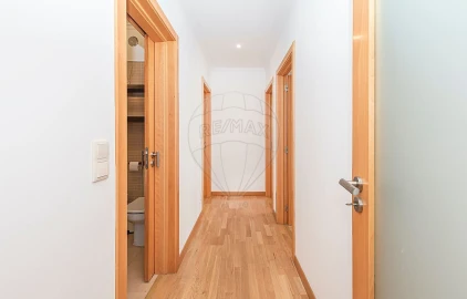 Apartamento T3 para Arrendamento em Santa Iria de Azoia, São João da Talha e Bobadela