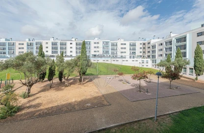 Apartamento T3 para Arrendamento em Santa Iria de Azoia, São João da Talha e Bobadela