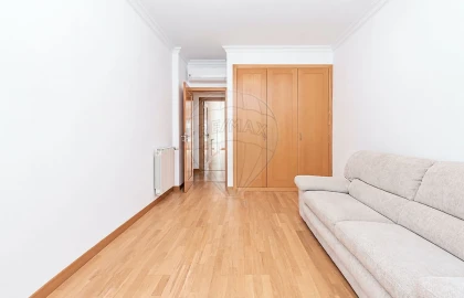 Apartamento T3 para Arrendamento em Santa Iria de Azoia, São João da Talha e Bobadela